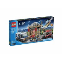Конструктор LEGO Незаконное проникновение в музей