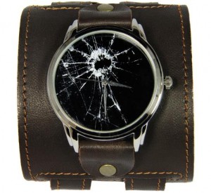 Подарок Эксклюзивные часы Разбитое стекло