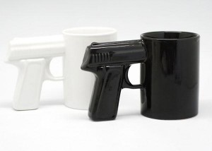 Подарок Чашка 'Пистолет'