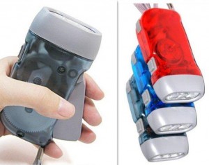 фото Механически заряжающийся фонарик Hand Press #2