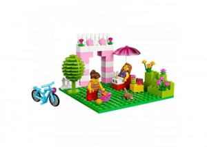 фото Конструктор LEGO Розовый чемоданчик с кубиками #5