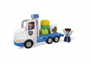 фото Конструктор LEGO Полицейский грузовик #3
