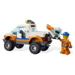 фото Конструктор LEGO Внедорожник и катер водолазов #4