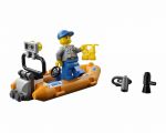 фото Конструктор LEGO Внедорожник и катер водолазов #7