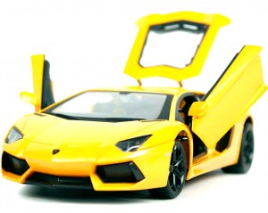 Машинка Meizhi лиценз. Lamborghini LP670-4 SV металлическая (желтый)