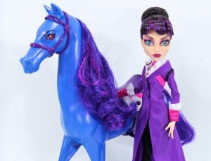 фото Набор кукол  Monster High 'Директриса Бладгуд и конь Кошмар' #4