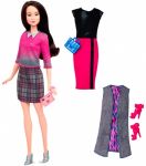 Набор Barbie 'Модница с одеждой, азиатка с темными волосами в клетчатой юбке' (DTD96-36)