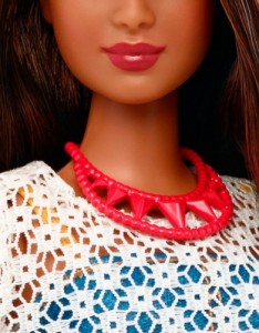 фото Кукла Barbie 'Модница, мулатка в джинсовом платье и красных босоножках' (DGY54-32) #2