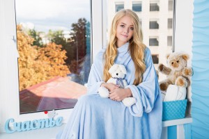 фото Плед с рукавами, карманами и поясом Homely Limited велсофт (H_LL_BLU_300_1) #4